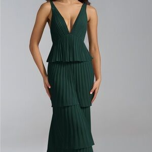 Chic Forest Green Layered Maxi Dress